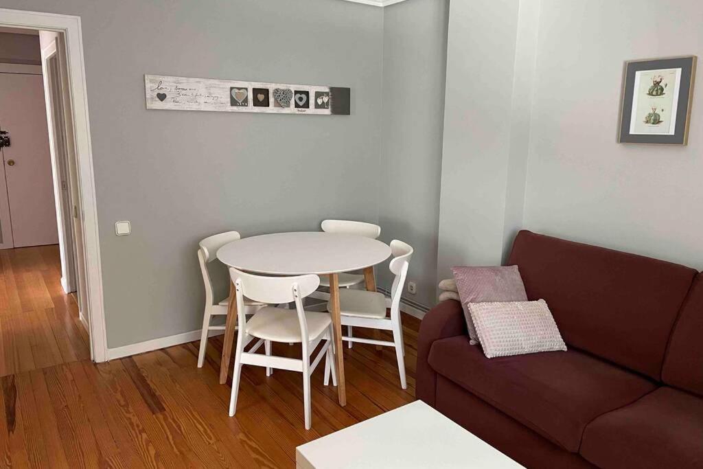 Coqueto Apartamento Cerca De La Playa Santander Luaran gambar
